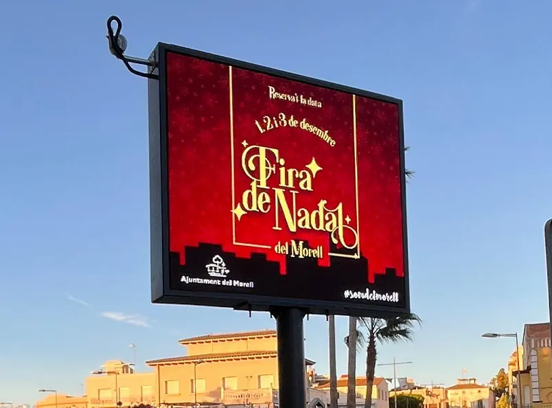 LED monopole advertising the Fira de Nadal