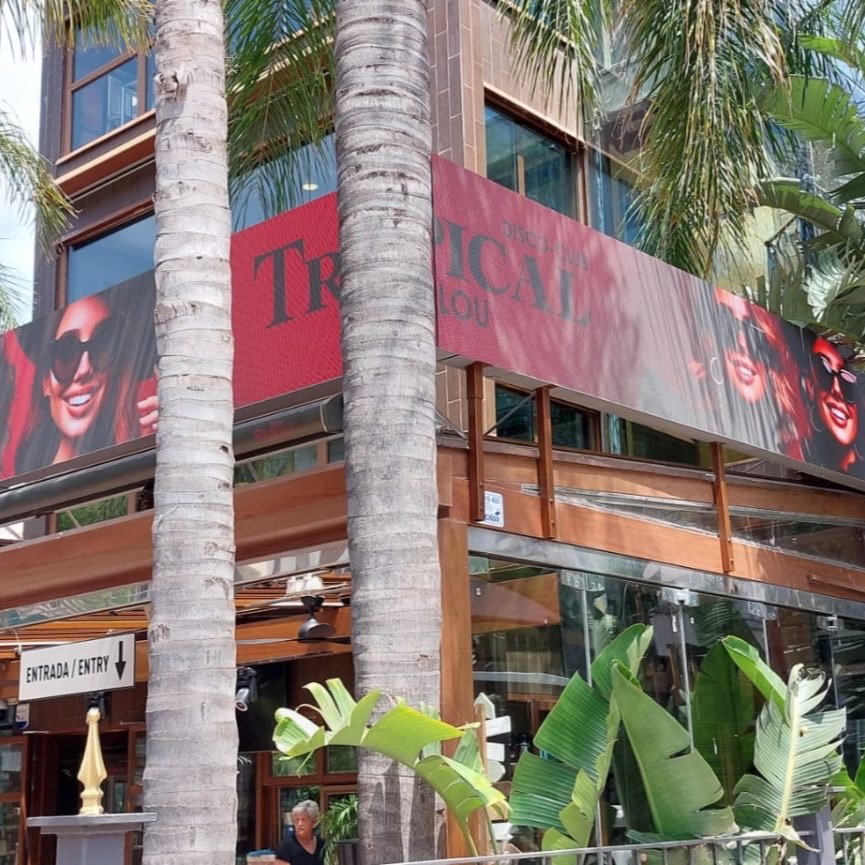 Pantalla LED de 32 metres a la discoteca Tropical Salou. La nostra última instal·lació:…