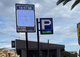 Monoposte LED P3.91 para Parkings en Girona