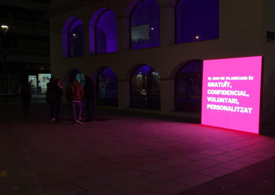 Solidarity LED screen against gender violence