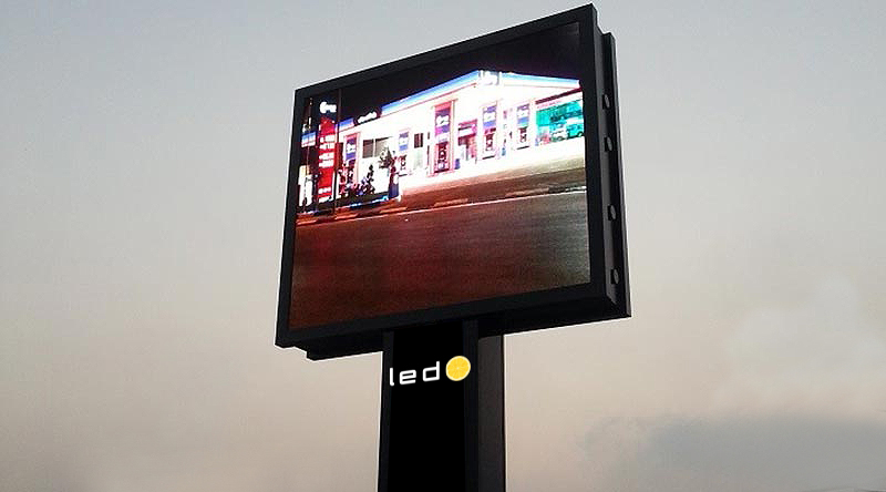 led monoposter for gas stations