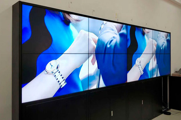 Video wall advertising