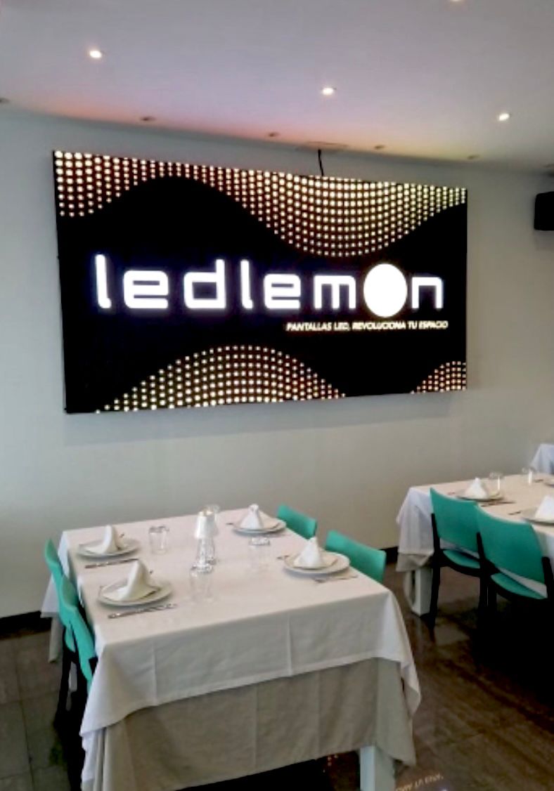 Pantalla LED en Málaga para restaurante